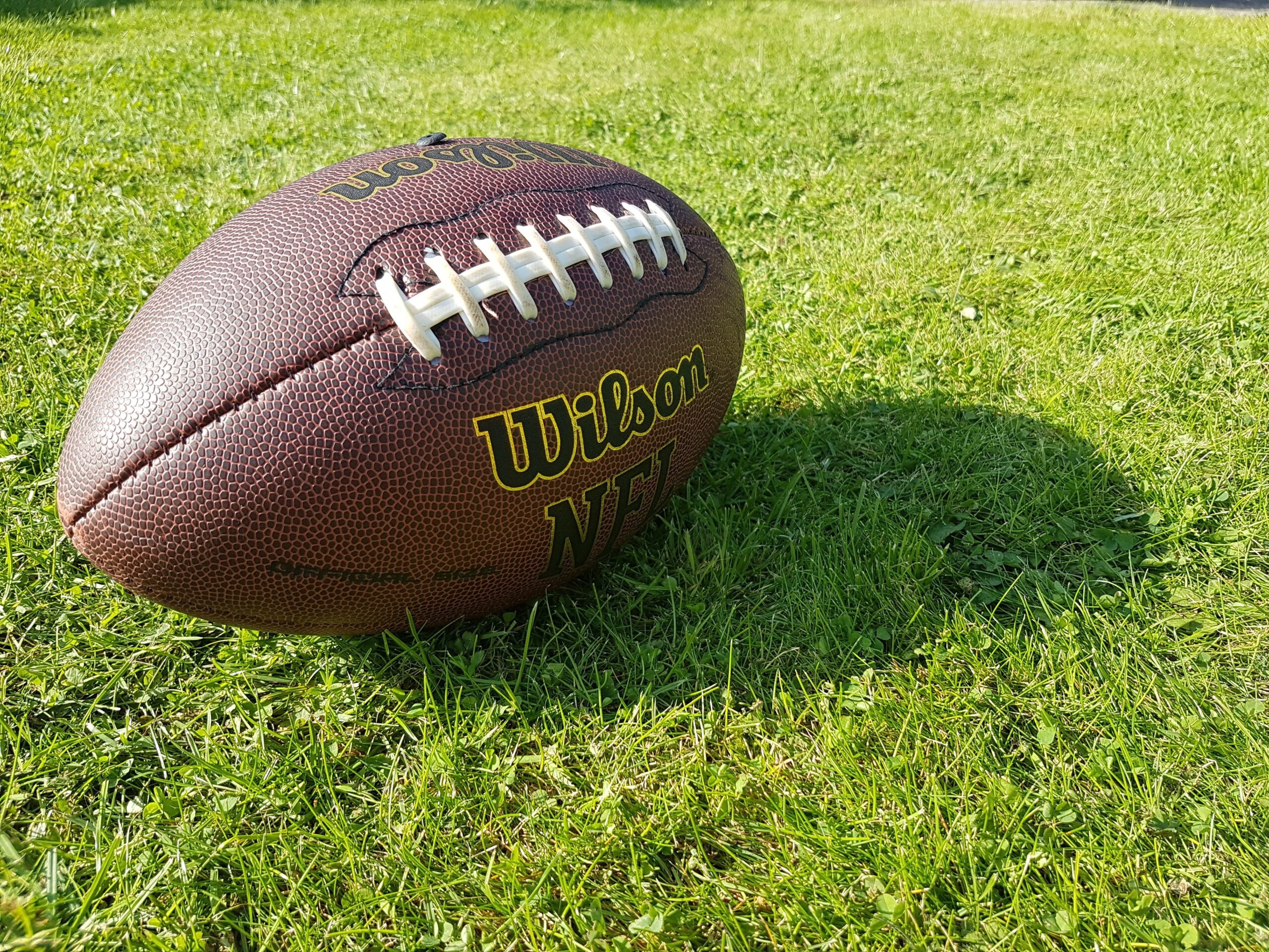 olivercardall-american-football-2940149